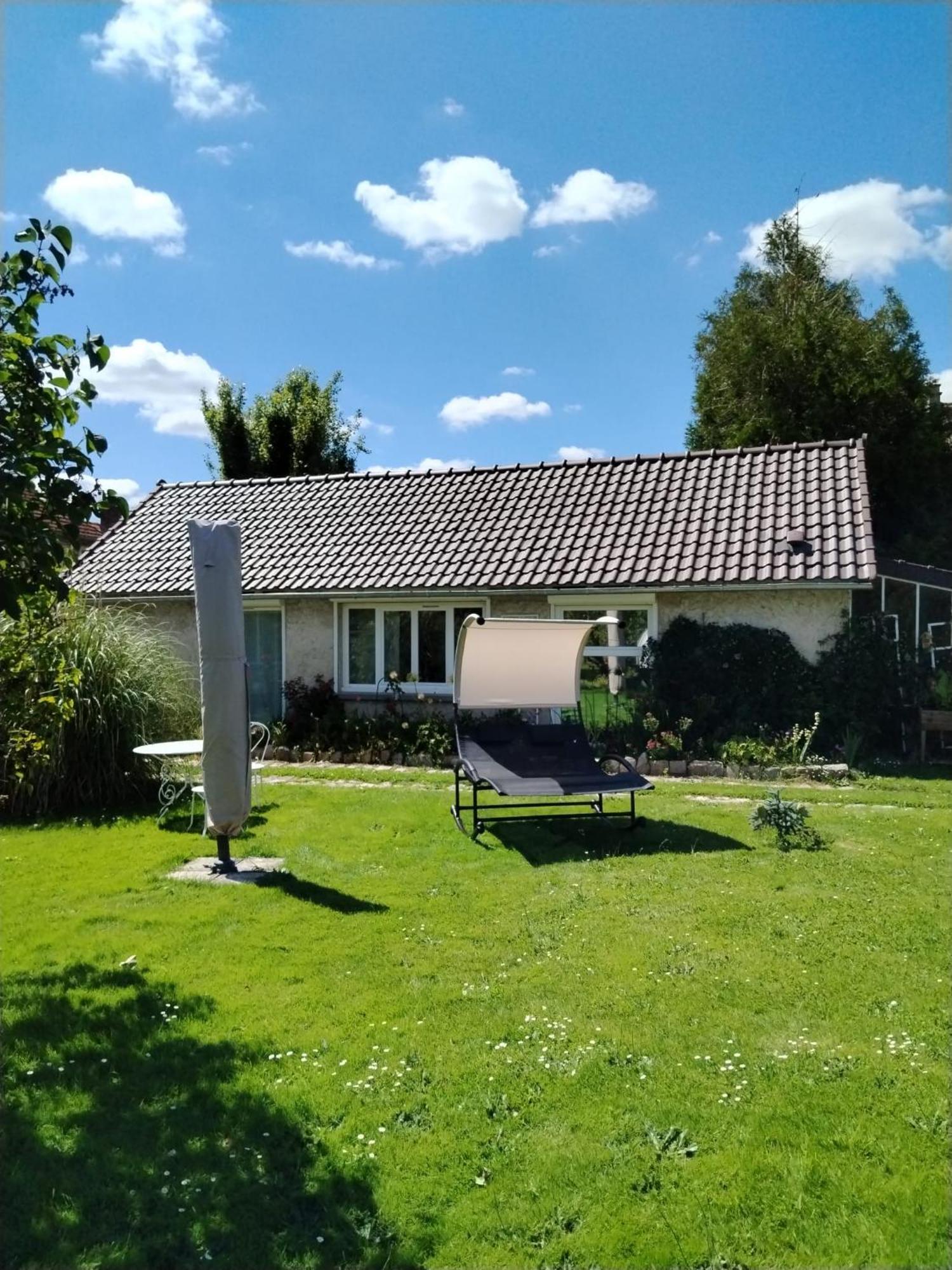 Le Cocon Des Layes Villa Les Essarts-le-Roi Exterior photo